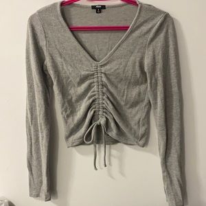 Long sleeve grey crop shirt